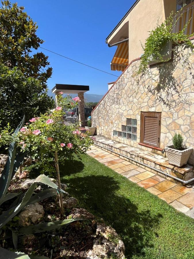 Villa La Casa Di Panfilo Sulmona Exterior foto