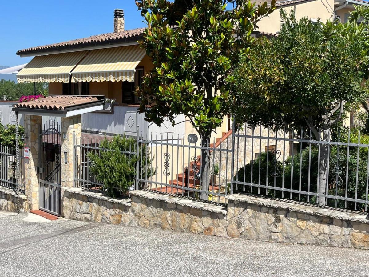 Villa La Casa Di Panfilo Sulmona Exterior foto